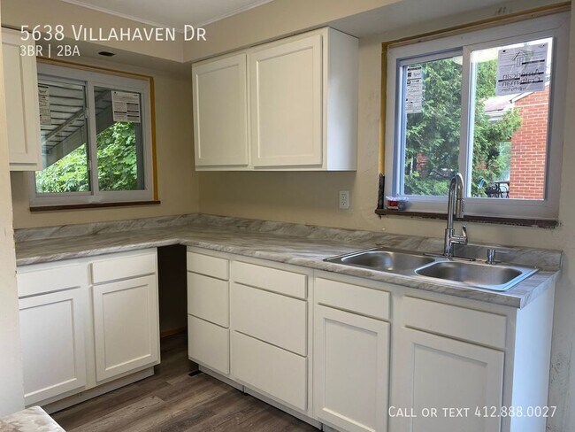 Foto del edificio - Charming 3 bedroom 1.5 bath Bethel Park!! ...