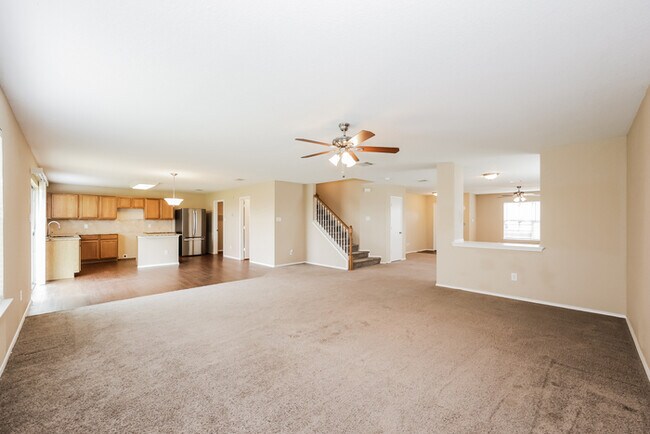 Building Photo - 200 Cheyenne Dr