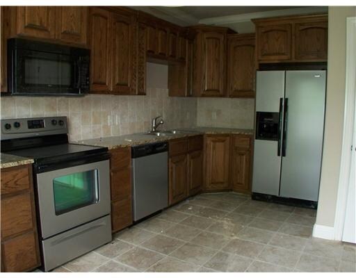  - 601-614 SW 5th St
