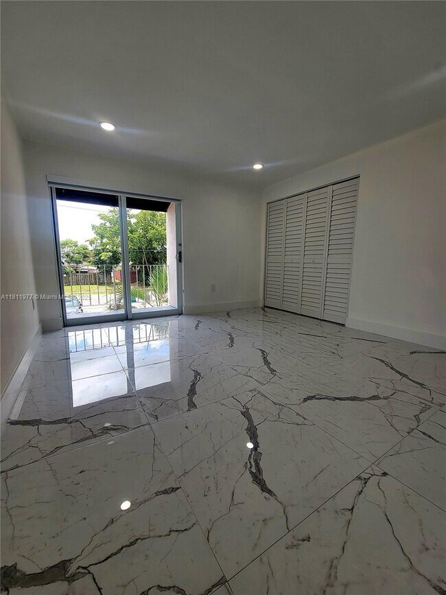 Foto del edificio - 5913 SW 36th Ct