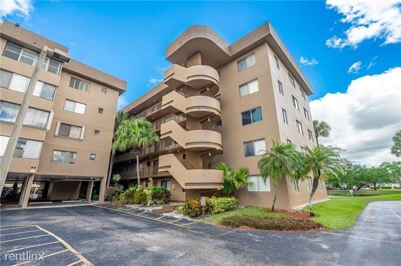 2 br, 2 bath - 8020 Hampton Blvd Apt 204 - 2 br, 2 bath  - 8020 Hampton Blvd Apt 204