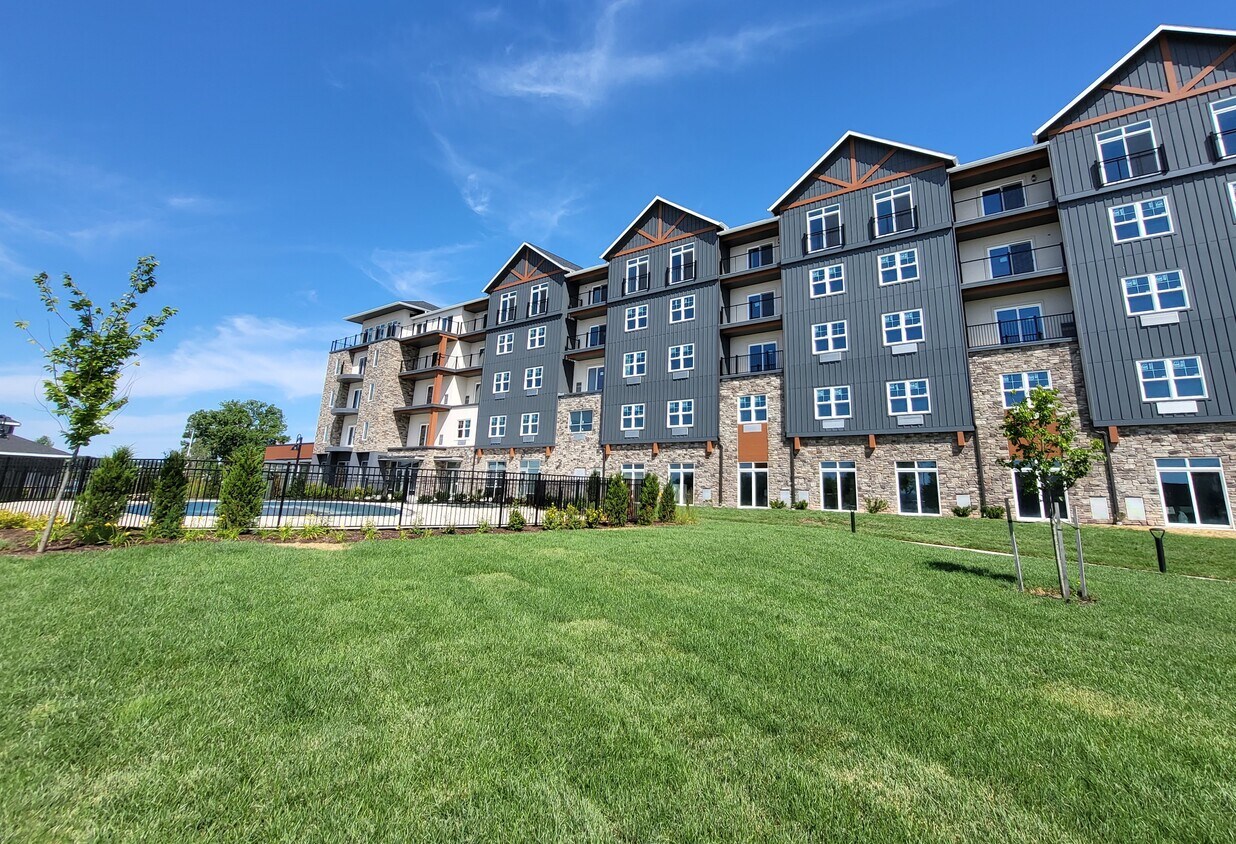 205 Lakeshore Dr Unit 403, Canandaigua, NY 14424 Condo for Rent in