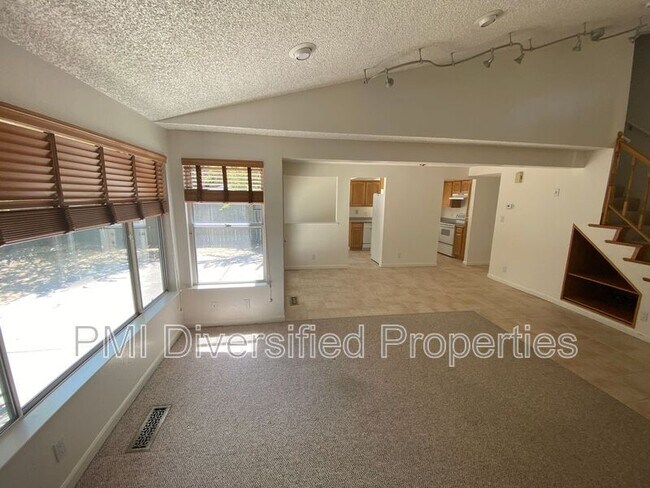 Building Photo - 6341 Moon Ridge Terrace