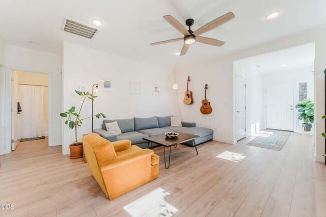 Foto del edificio - 623 SE Glencoe Pl