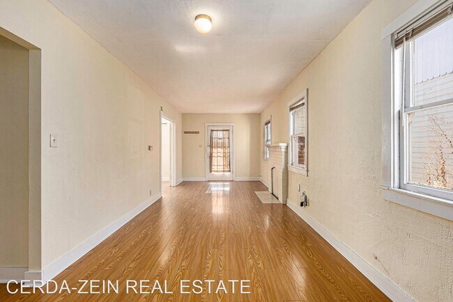 Building Photo - 2 br, 1 bath House - 3825 Keller Ave - LU