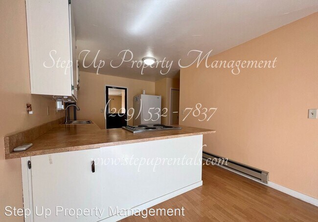 Building Photo - 2 br, 1 bath House - 21848 El Coyote Dr