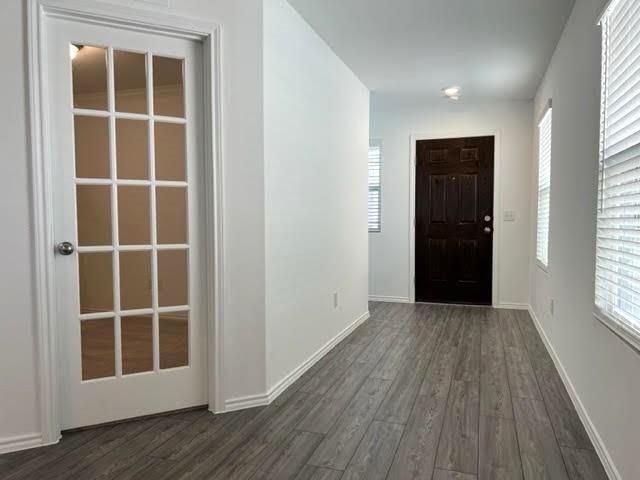 Foto del edificio - 829 Lake Fletcher Rd