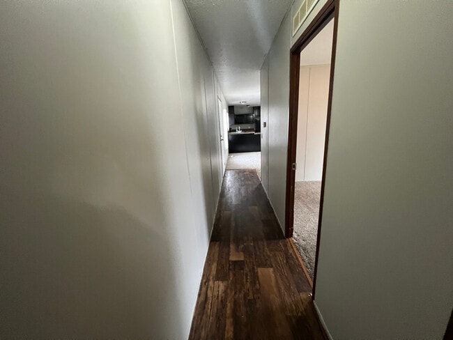 Building Photo - 54 Locust St