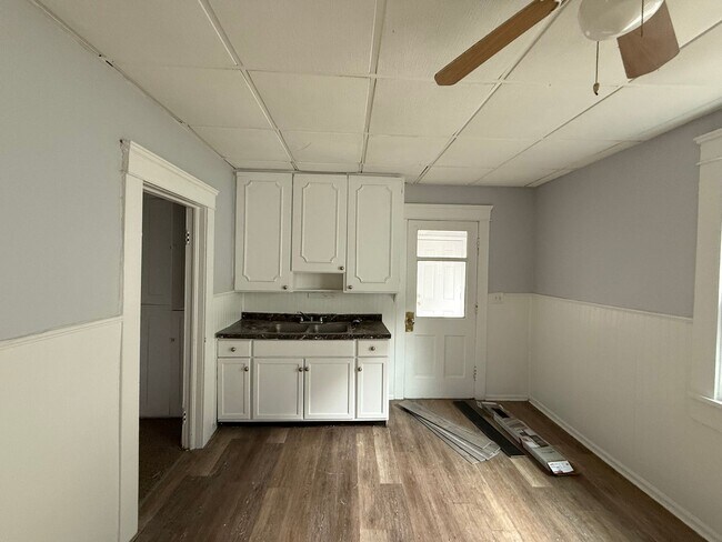 Foto del edificio - 3819 E 54th St