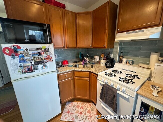 Foto del edificio - 1056 Cambridge St