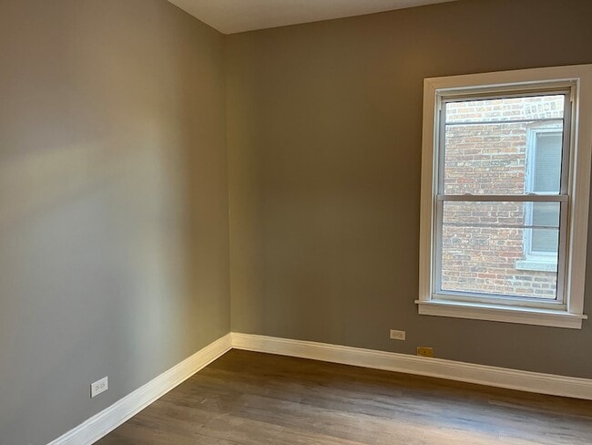 Building Photo - 1451 N Massasoit Ave