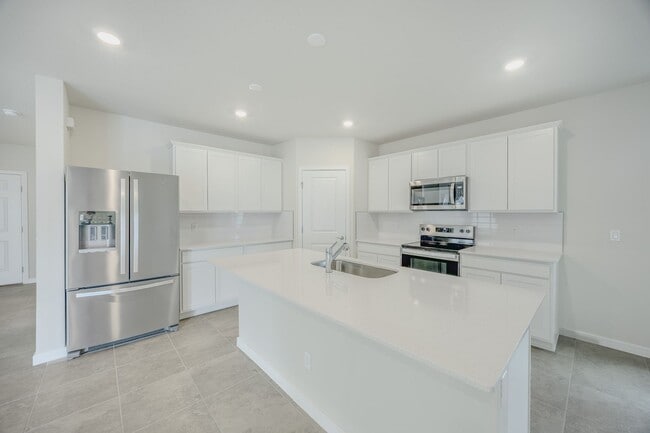Building Photo - Brand New Beautiful 5 bed/ 3 Bath For Rent...