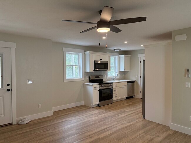 Foto del edificio - 480 Wareham St