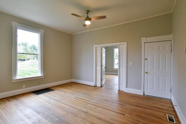 Foto del edificio - 530 S 30th St