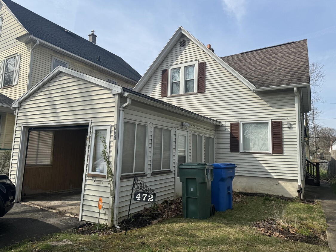 Primary Photo - 472 Flint St