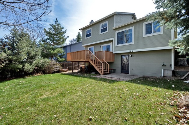 Photo - Fantastic 4BR, 3.5BA! Deck, FP, great yard, location!! (Regal) House