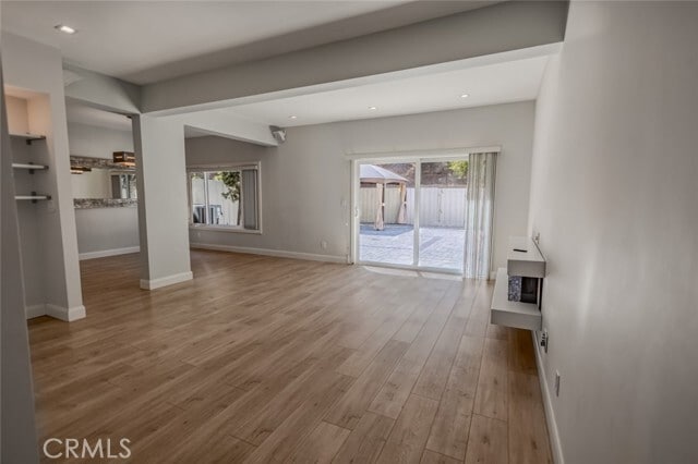 Foto del edificio - 10831 Roycroft St