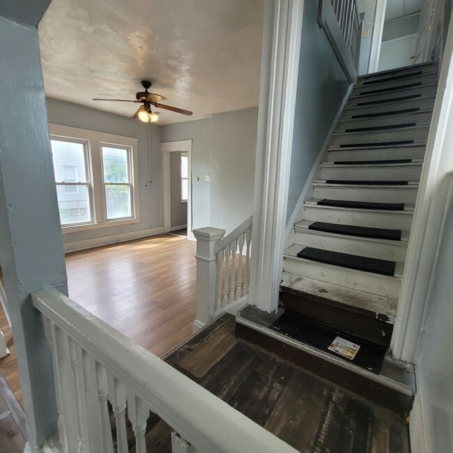 Foto del edificio - Single Family 4 Bed 2 Bath FOR RENT!