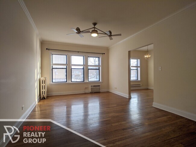 Foto del edificio - 736 W Addison St