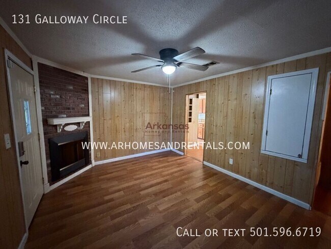 Foto del edificio - 131 Galloway Cir