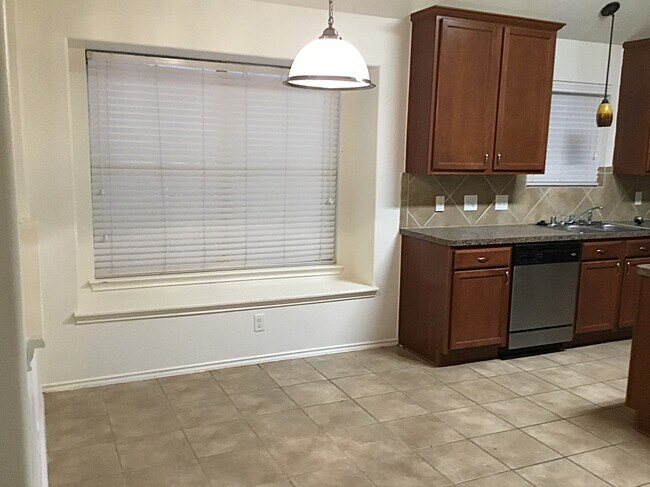 Foto del edificio - 10019 Blissful Valley Ln