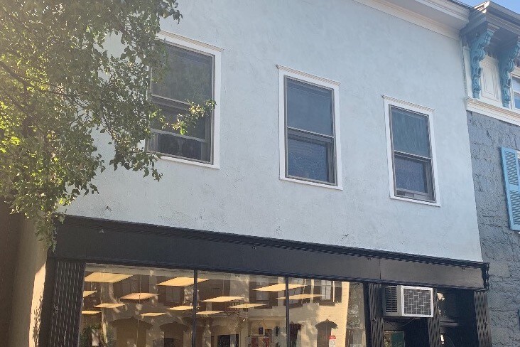 Primary Photo - 104 Market St