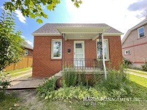 Building Photo - 1741 Hickory Rd