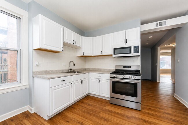 Foto del edificio - 3414 W Potomac Ave