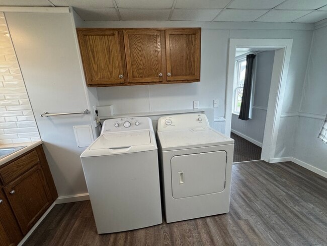 Building Photo - 1002 S 5th Ave Apt A