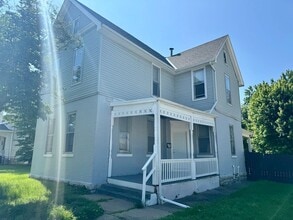 Building Photo - 1100 Payson Ave