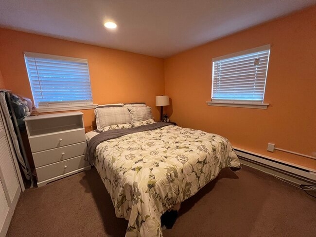 Building Photo - 25 Greentree Ln