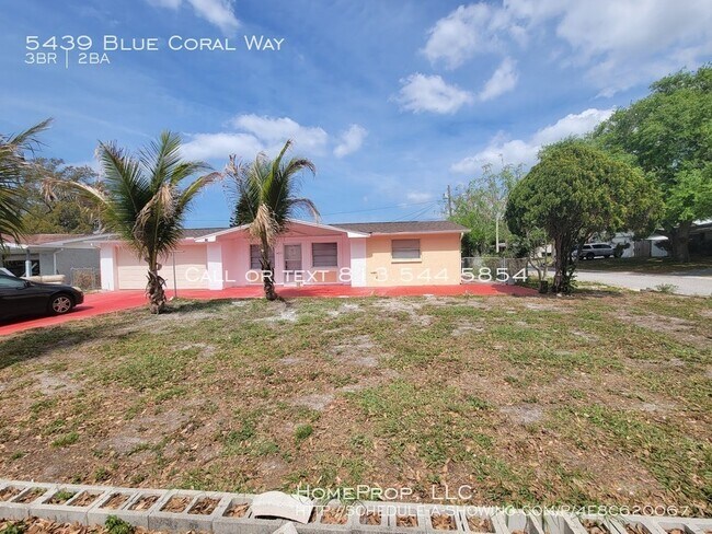 Foto del edificio - 5439 Blue Coral Way