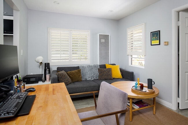 Living Room - 486 Audubon Way