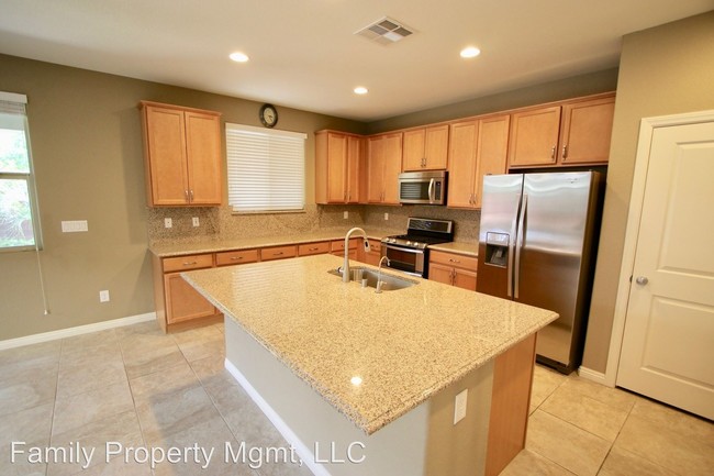 Building Photo - 10609 Country Knoll Way