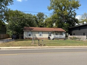Building Photo - 717-B S Highland Ave