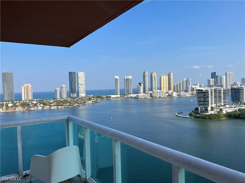 Building Photo - 3 br, 3.5 bath Condo - 3370 NE 190th St Ap...