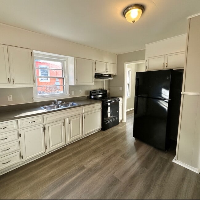 Foto del edificio - 3417 4th St W