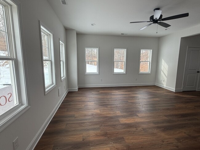 Building Photo - 110 Aaron Pl