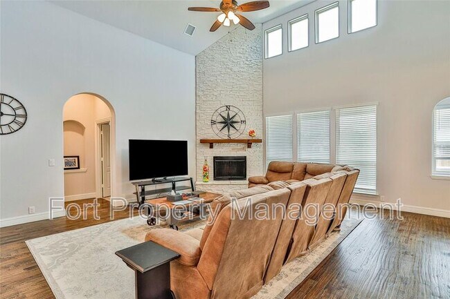 Foto del edificio - 2425 Turning Leaf Ln