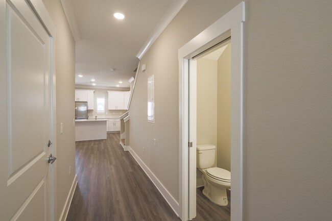 Foto del edificio - 328 Date Palm Ln