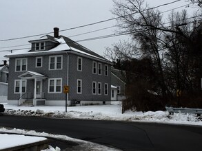 Building Photo - 210 Wayne St