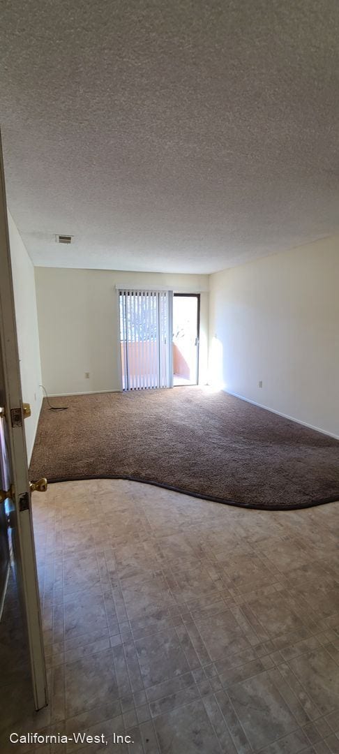 Building Photo - 2 br, 1 bath House - 3141 Spring Street, #207