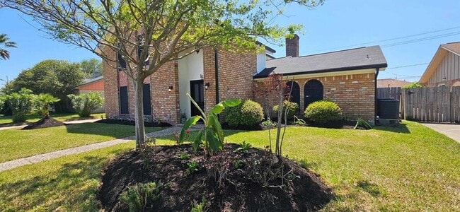 Building Photo - 47 W Dansby Dr