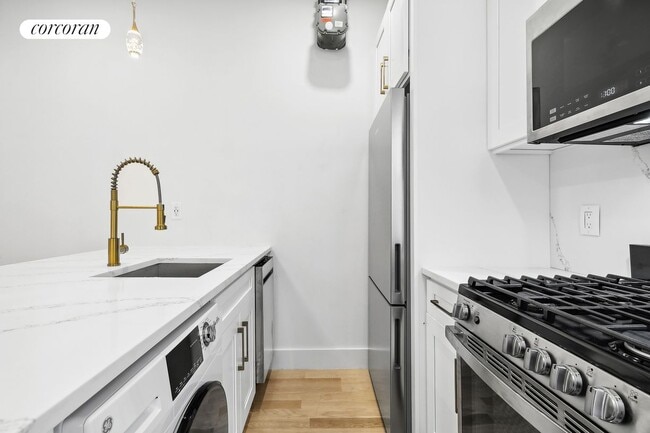 Foto del edificio - 204 W 96th St