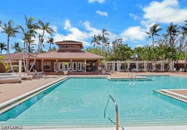 Foto del edificio - 2118 Arbour Walk Cir