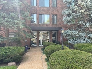 Building Photo - 110 S Dunton Ave