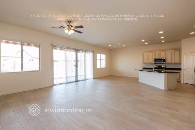 Foto del edificio - 19270 E Thornton Rd