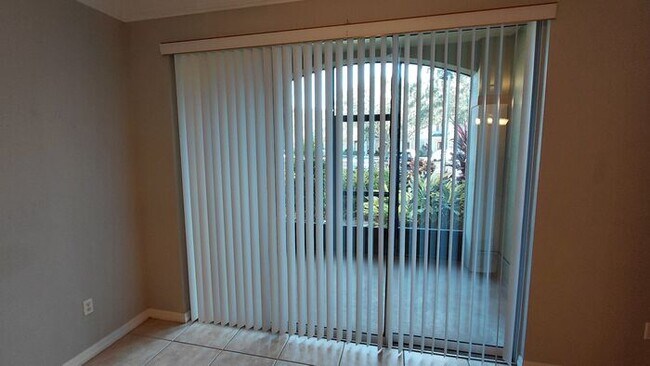 Foto del edificio - 11564 Mizzon Dr