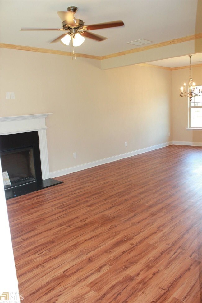 Building Photo - 581 Joneus Dr