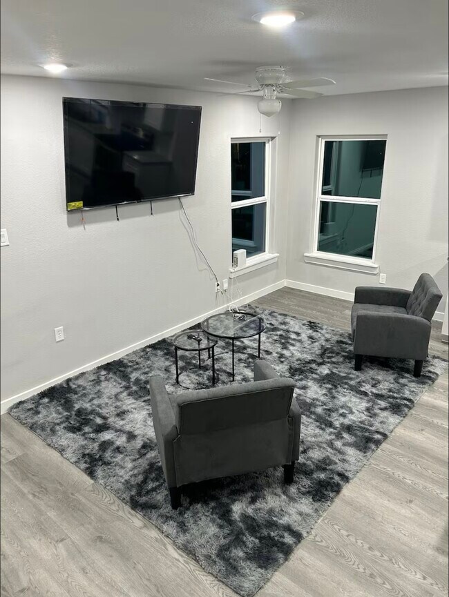 Foto del edificio - 4616 Shreveport Blvd